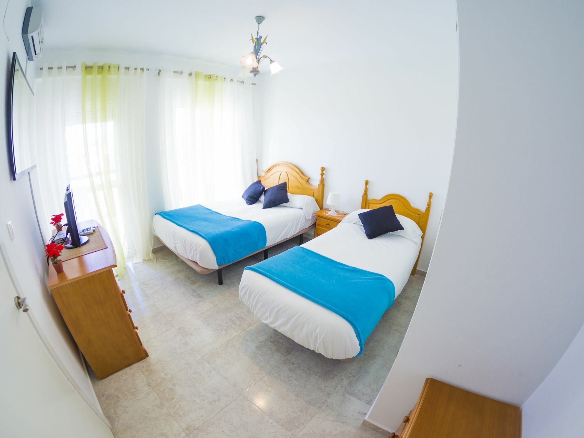 Homely Apartments Club Nautico Torrevieja Buitenkant foto